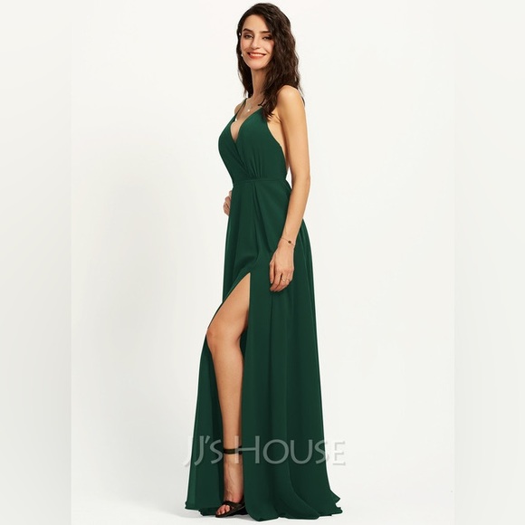 ⭐️2xHP⭐️ JJ’s House Hunter Green Floor Length Spaghetti Strap Dress - Picture 10 of 13